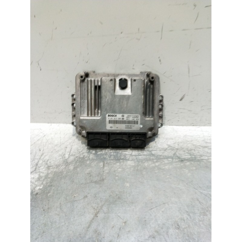 Recambio de centralita motor uce para renault scénic ii (jm0/1_) 1.9 dci (jm14) referencia OEM IAM 0281013908 8200705747 8200899