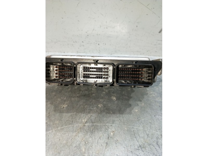 Recambio de centralita motor uce para renault scénic ii (jm0/1_) 1.9 dci (jm14) referencia OEM IAM 0281013908 8200705747 8200899