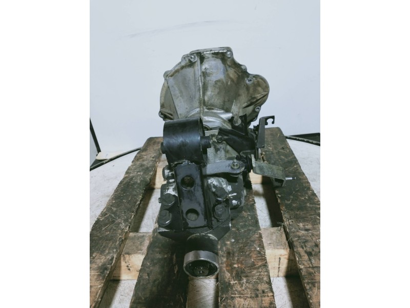 Recambio de caja cambios para nissan vanette cargo 2.3 diesel referencia OEM IAM   5V Recambio de caja cambios para nissan vanette cargo 2.3 diesel referencia OEM IAM   5V