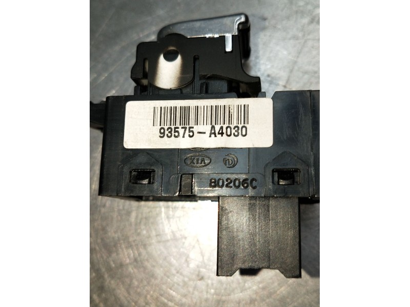 Recambio de mando elevalunas delantero derecho para kia carens ( ) referencia OEM IAM 93575A4030 299109951 