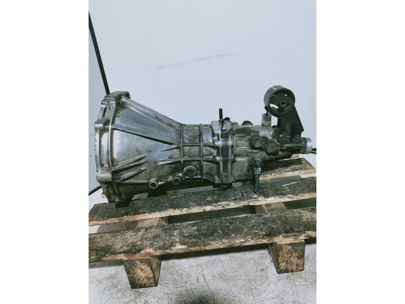 Recambio de caja cambios para nissan vanette cargo 2.3 diesel referencia OEM IAM   5V Recambio de caja cambios para nissan vanette cargo 2.3 diesel referencia OEM IAM   5V