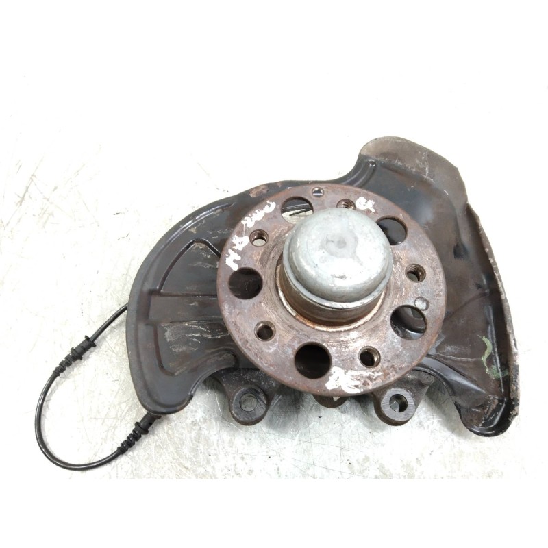 Recambio de mangueta delantera derecha para mercedes clase c (w203) sportcoupe c 200 compressor (203.745) referencia OEM IAM   