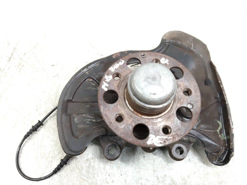 Recambio de mangueta delantera derecha para mercedes clase c (w203) sportcoupe c 200 compressor (203.745) referencia OEM IAM   