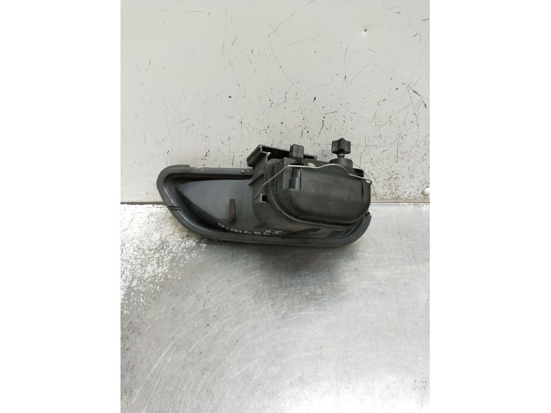 Recambio de faro antiniebla izquierdo para peugeot 406 (8b) 1.9 td referencia OEM IAM 37090748S  