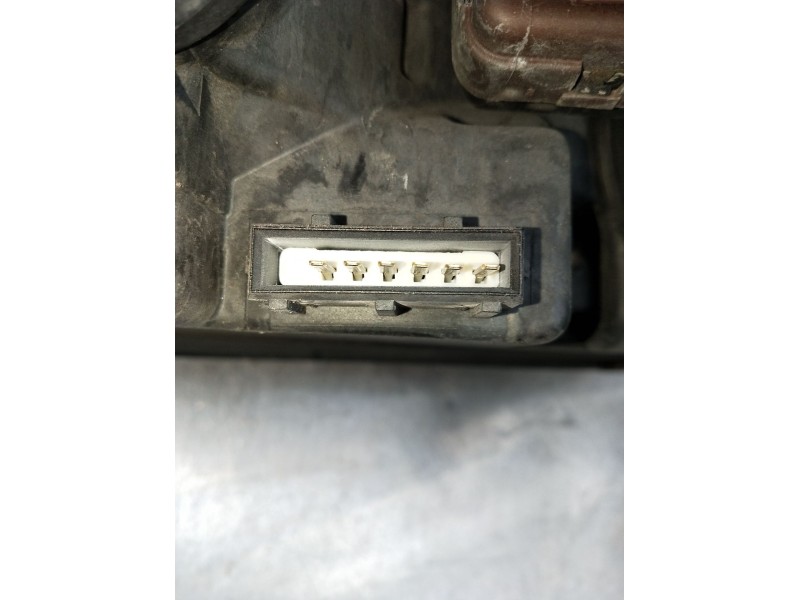 Recambio de faro izquierdo para peugeot 406 (8b) 1.9 td referencia OEM IAM 0301037021  