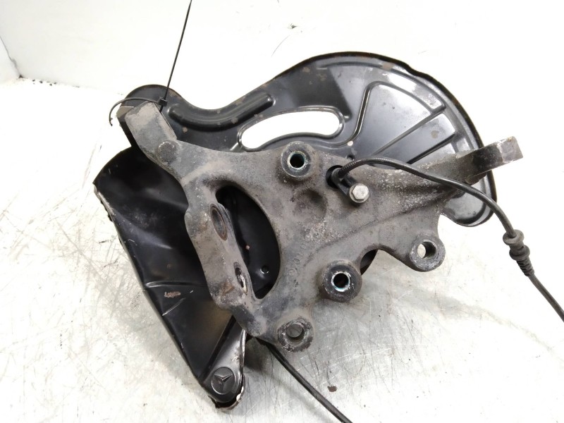 Recambio de mangueta delantera derecha para mercedes clase c (w203) sportcoupe c 200 compressor (203.745) referencia OEM IAM   