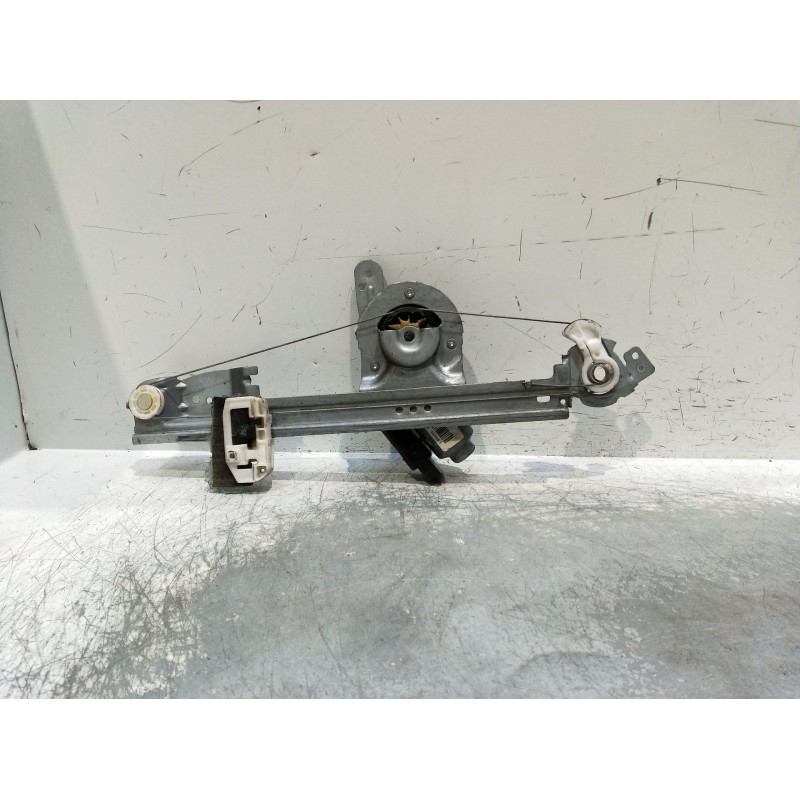 Recambio de elevalunas delantero derecho para renault scénic ii (jm0/1_) 1.9 dci (jm14) referencia OEM IAM 402048E 5P 