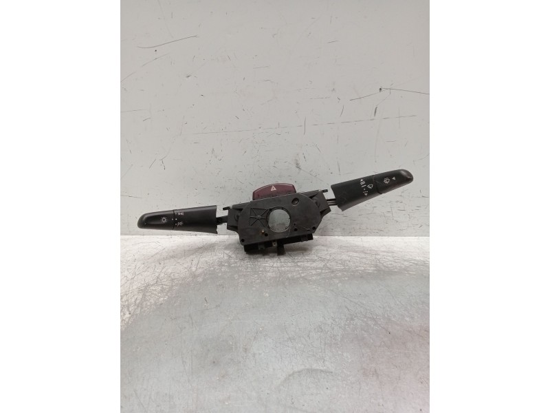 Recambio de mando luces para volkswagen lt 28-46 ii caja/chasis (2dc, 2df, 2dg, 2dl, 2dm) 2.5 tdi referencia OEM IAM 563240  