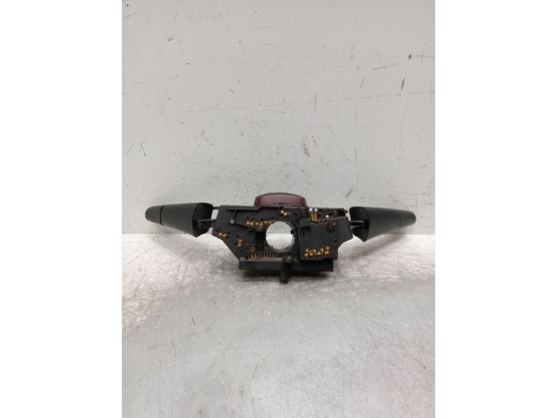 Recambio de mando luces para volkswagen lt 28-46 ii caja/chasis (2dc, 2df, 2dg, 2dl, 2dm) 2.5 tdi referencia OEM IAM 563240  