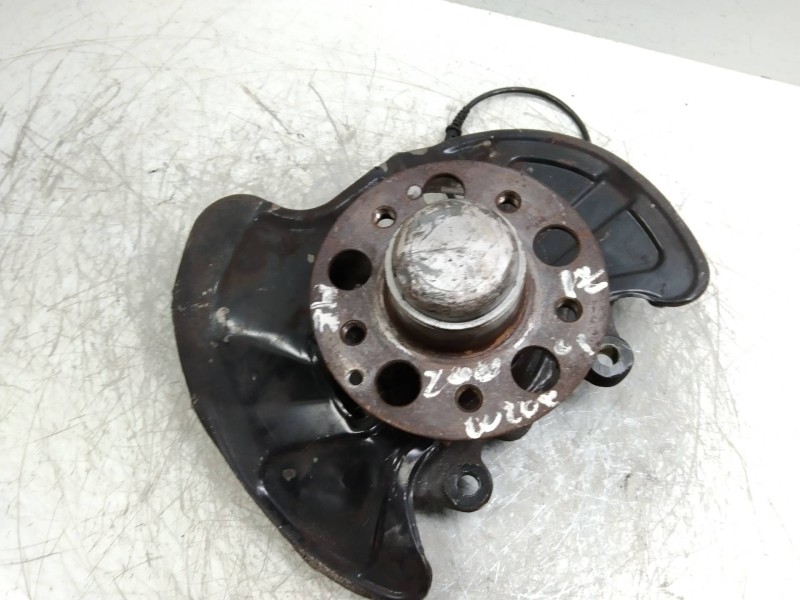 Recambio de mangueta delantera izquierda para mercedes clase c (w203) sportcoupe c 200 compressor (203.745) referencia OEM IAM  
