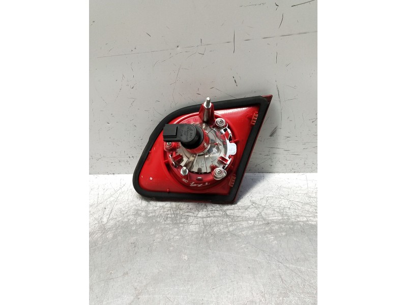 Recambio de piloto trasero izquierdo interior para volkswagen passat b6 (3c2) 2.0 tdi 16v referencia OEM IAM 3C5945093C  