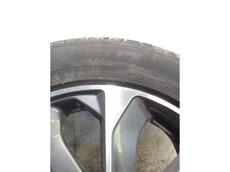 Recambio de juego llantas para kia stonic (yb) 1.0 t-gdi referencia OEM IAM 205/55 R17  
