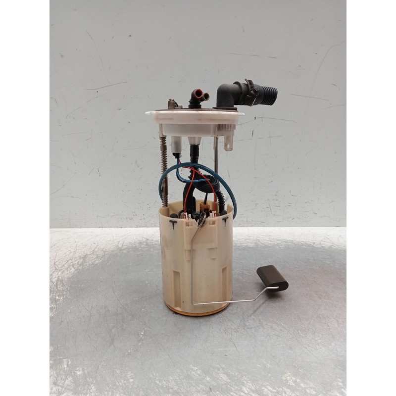 Recambio de bomba combustible para iveco daily v furgoneta 29s13, 29l13, 35c13, 35s13, 40c13, 40s13 referencia OEM IAM 058020304