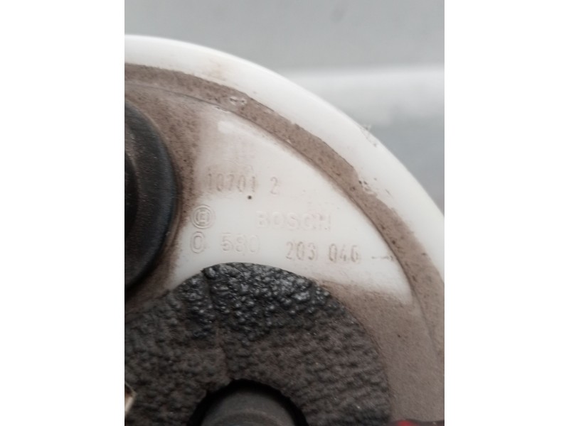 Recambio de bomba combustible para iveco daily v furgoneta 29s13, 29l13, 35c13, 35s13, 40c13, 40s13 referencia OEM IAM 058020304