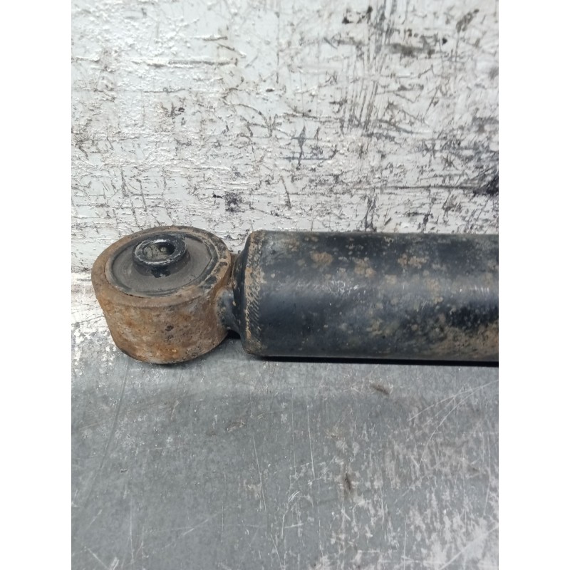 Recambio de amortiguador trasero izquierdo para volkswagen golf iv variant (1j5) 1.9 tdi 4motion referencia OEM IAM   