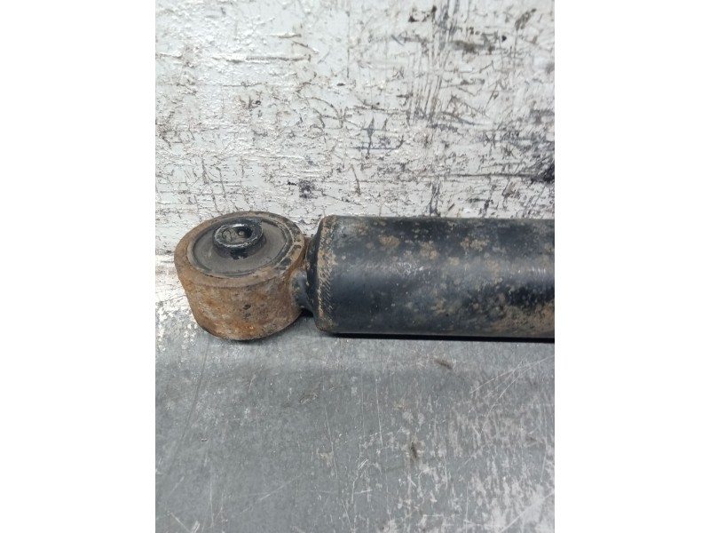 Recambio de amortiguador trasero izquierdo para volkswagen golf iv variant (1j5) 1.9 tdi 4motion referencia OEM IAM   