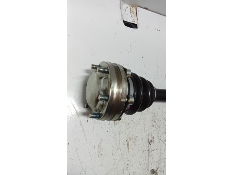 Recambio de transmision trasera izquierda para ssangyong rexton 2.7 turbodiesel cat referencia OEM IAM 72011AR  