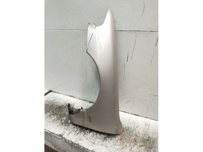 Recambio de aleta delantera izquierda para mazda 626 iv hatchback (ge) 2.5 24v (ge5p) referencia OEM IAM   