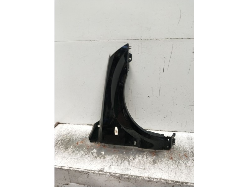 Recambio de aleta delantera derecha para kia sorento i (jc) 2.5 crdi referencia OEM IAM   