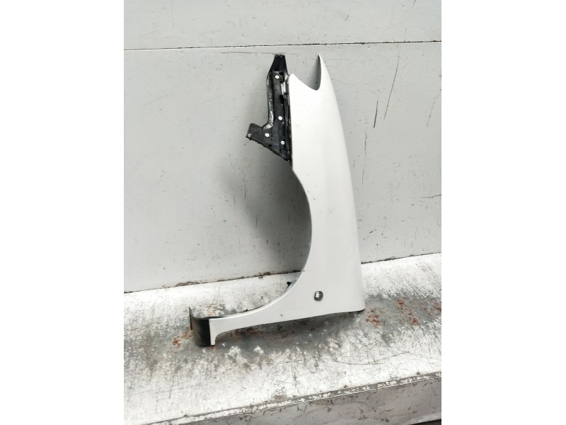 Recambio de aleta delantera izquierda para seat ibiza ii (6k1) 1.4 i referencia OEM IAM   