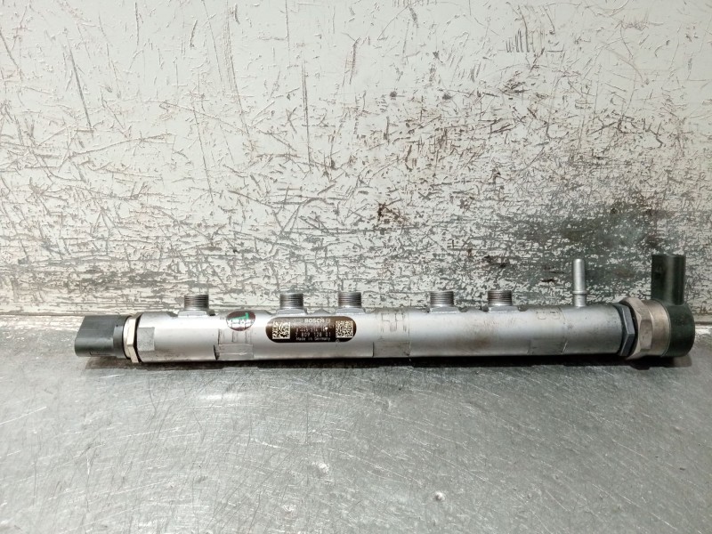 Recambio de rampa inyectora para bmw serie 3 coupe (e92) 320d referencia OEM IAM 780912801 0445214183 
