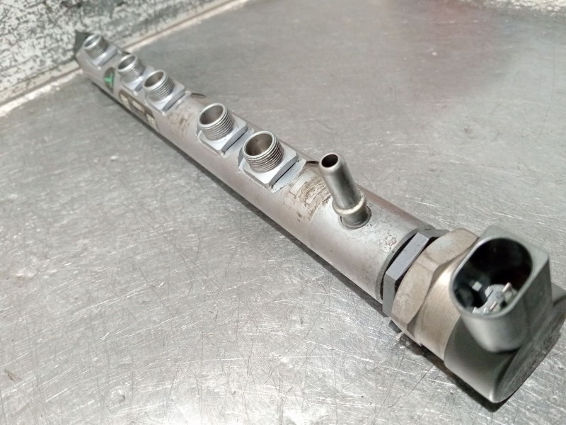 Recambio de rampa inyectora para bmw serie 3 coupe (e92) 320d referencia OEM IAM 780912801 0445214183 