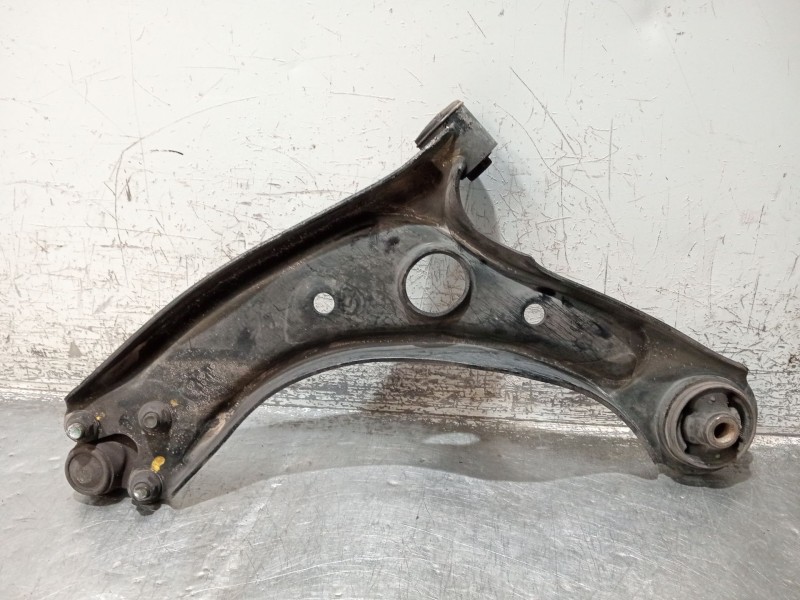 Recambio de brazo suspension inferior delantero derecho para hyundai tucson (tl, tle) 1.7 crdi referencia OEM IAM   