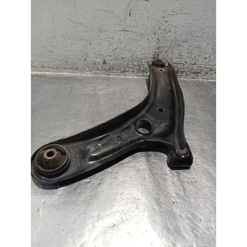 Recambio de brazo suspension inferior delantero derecho para kia stonic (yb) 1.0 t-gdi referencia OEM IAM   