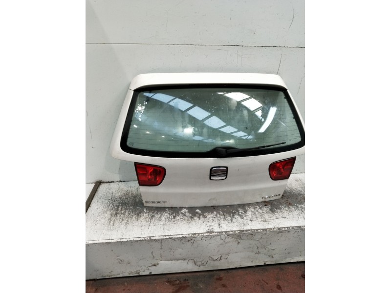 Recambio de porton trasero para seat ibiza ii (6k1) 1.4 i referencia OEM IAM   