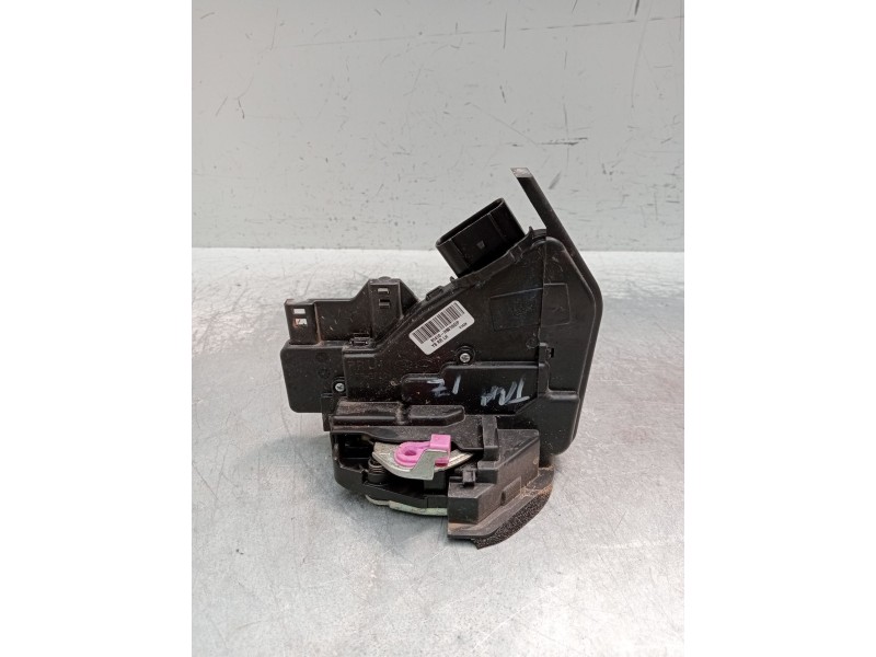 Recambio de motor cierre centralizado trasero izquierdo para kia stonic (yb) 1.0 t-gdi referencia OEM IAM 81410H8010 5p 