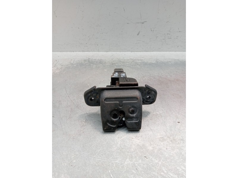 Recambio de motor cierre centralizado porton para kia stonic (yb) 1.0 t-gdi referencia OEM IAM  5p 