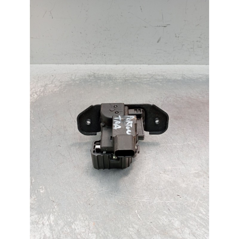 Recambio de motor cierre centralizado porton para kia stonic (yb) 1.0 t-gdi referencia OEM IAM  5p 