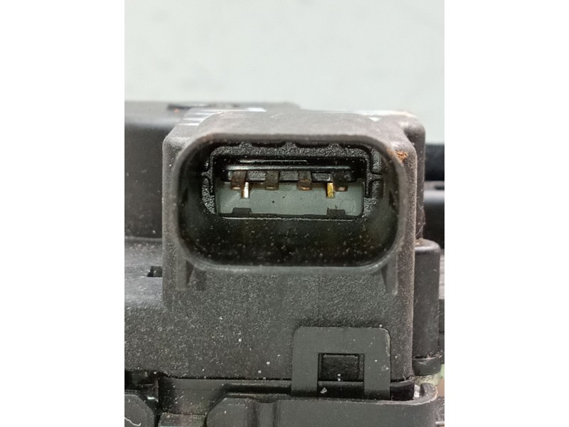 Recambio de motor cierre centralizado porton para kia stonic (yb) 1.0 t-gdi referencia OEM IAM  5p 