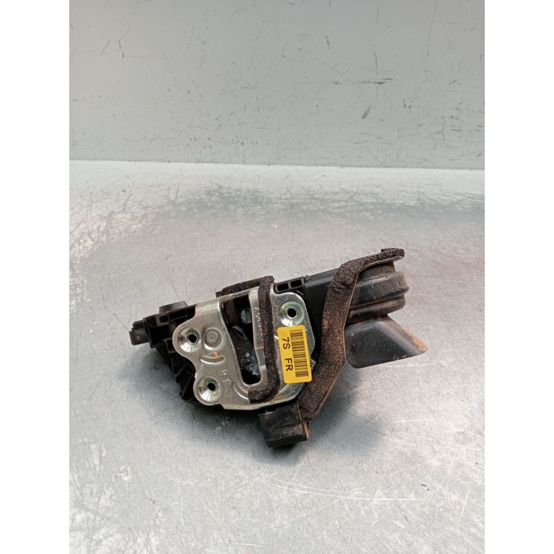 Recambio de motor cierre centralizado delantero derecho para kia stonic (yb) 1.0 t-gdi referencia OEM IAM 81320H8050 5p 