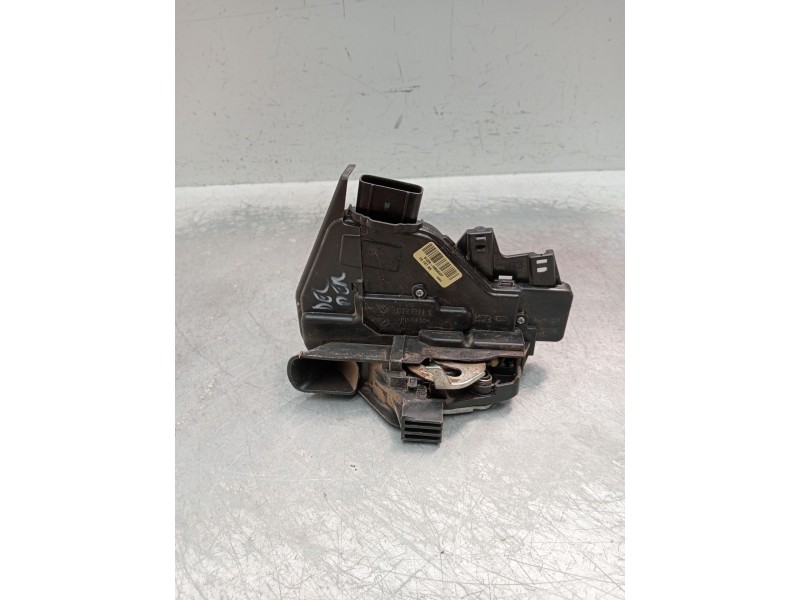 Recambio de motor cierre centralizado delantero derecho para kia stonic (yb) 1.0 t-gdi referencia OEM IAM 81320H8050 5p 