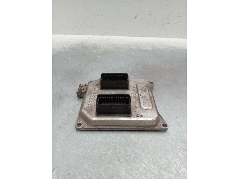 Recambio de centralita motor uce para opel vectra c gts (z02) 1.8 (f68) referencia OEM IAM 55355631 5WK9407 7022312533