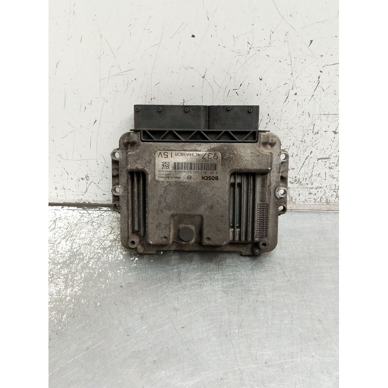 Recambio de centralita motor uce para alfa romeo gt (937_) 1.9 jtd (937cxn1b) referencia OEM IAM 0281012883 55206271 4E34A3BDM