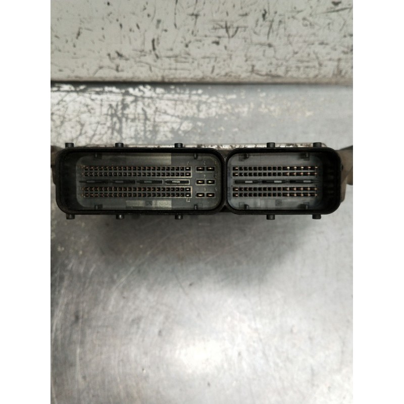 Recambio de centralita motor uce para alfa romeo gt (937_) 1.9 jtd (937cxn1b) referencia OEM IAM 0281012883 55206271 4E34A3BDM