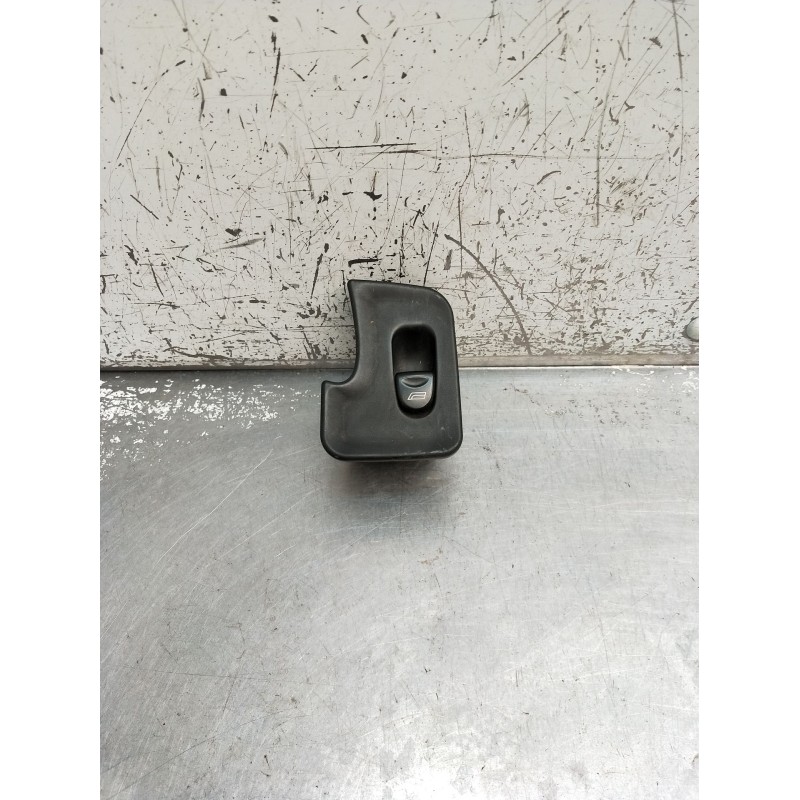 Recambio de mando elevalunas delantero derecho para alfa romeo gt (937_) 1.9 jtd (937cxn1b) referencia OEM IAM 735263170 3P 