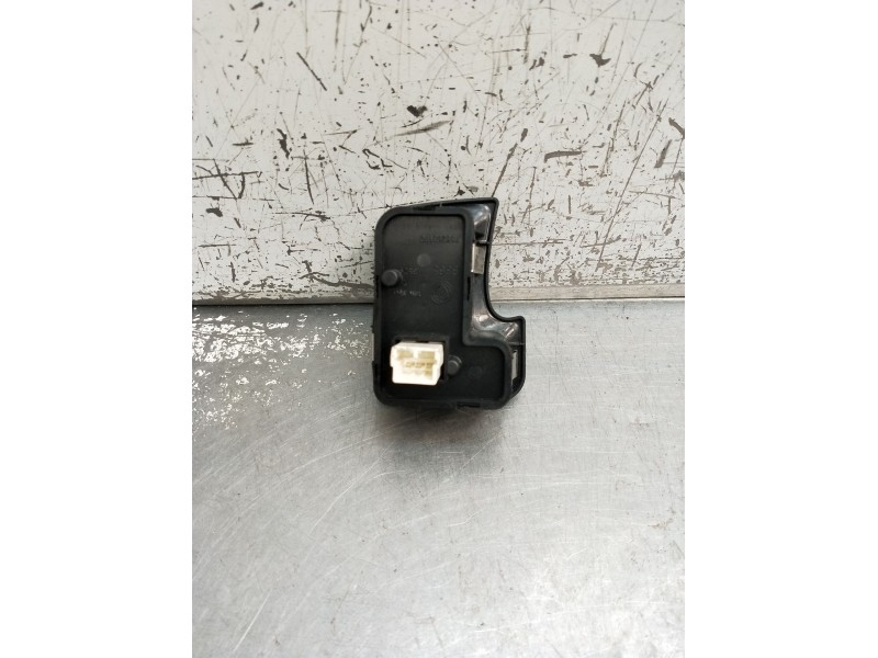 Recambio de mando elevalunas delantero derecho para alfa romeo gt (937_) 1.9 jtd (937cxn1b) referencia OEM IAM 735263170 3P 
