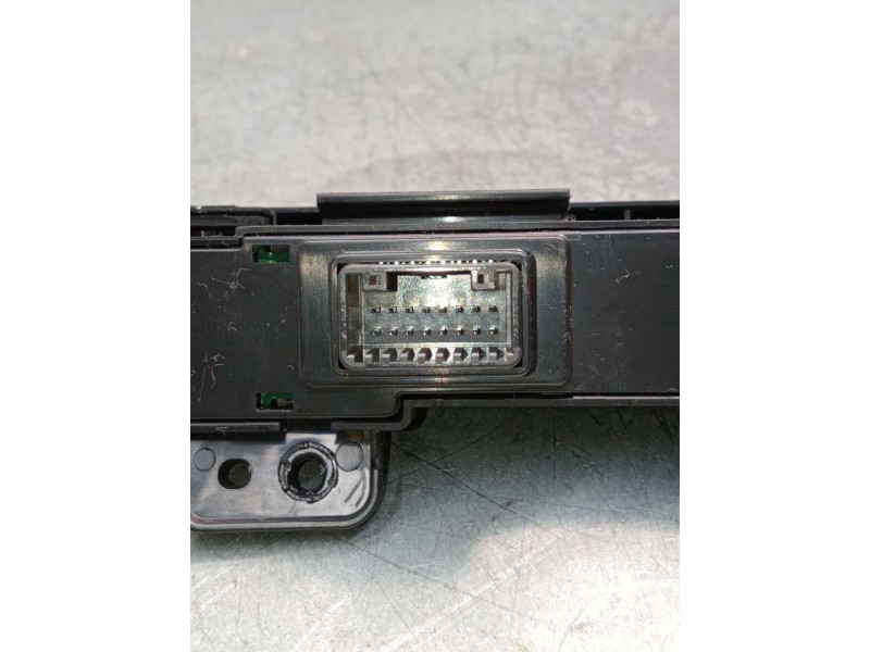 Recambio de mando multifuncion para kia stonic (yb) 1.0 t-gdi referencia OEM IAM 4D63611000 93790H8010WK 