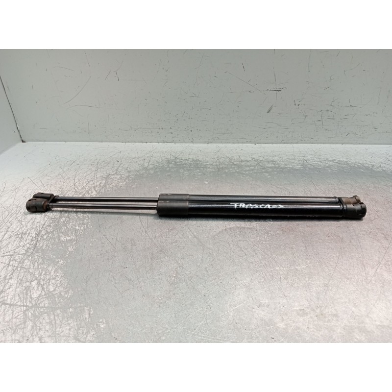 Recambio de amortiguadores maletero / porton para kia stonic (yb) 1.0 t-gdi referencia OEM IAM 81780H8410  