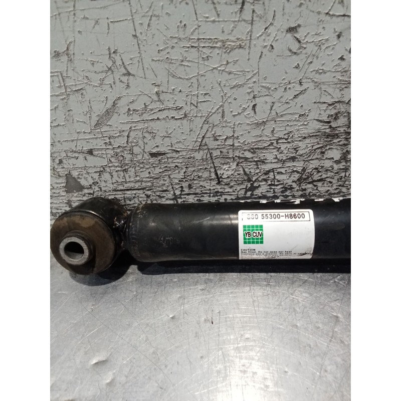 Recambio de amortiguador trasero derecho para kia stonic (yb) 1.0 t-gdi referencia OEM IAM S6055300H8600  