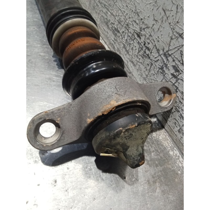 Recambio de amortiguador trasero izquierdo para kia stonic (yb) 1.0 t-gdi referencia OEM IAM S6055300H8600  