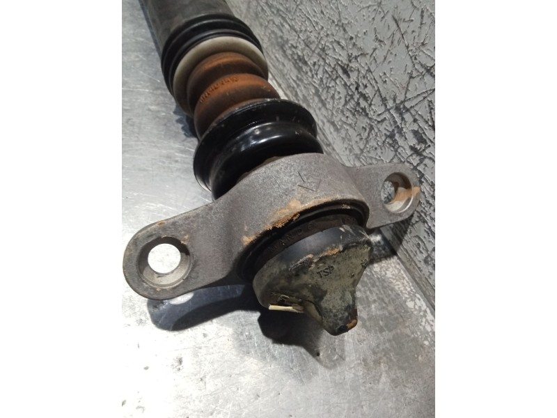 Recambio de amortiguador trasero izquierdo para kia stonic (yb) 1.0 t-gdi referencia OEM IAM S6055300H8600  