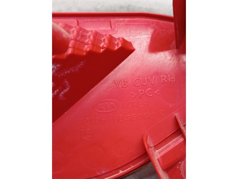 Recambio de piloto trasero derecho paragolpes para kia stonic (yb) 1.0 t-gdi referencia OEM IAM 92406H8  