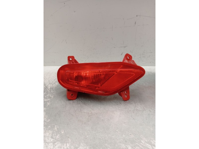 Recambio de piloto trasero izquierdo paragolpes para kia stonic (yb) 1.0 t-gdi referencia OEM IAM 92405H8  