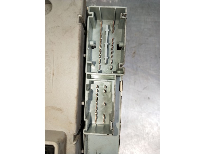 Recambio de caja reles / fusibles para alfa romeo gt (937_) 1.9 jtd (937cxn1b) referencia OEM IAM   