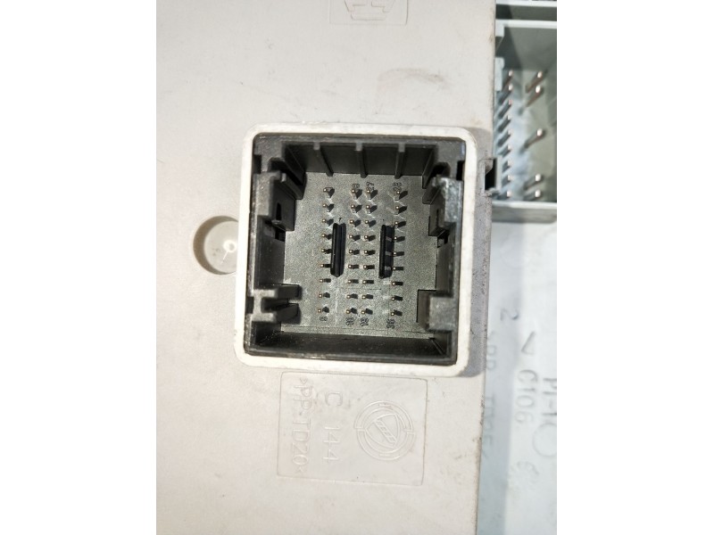 Recambio de caja reles / fusibles para alfa romeo gt (937_) 1.9 jtd (937cxn1b) referencia OEM IAM   