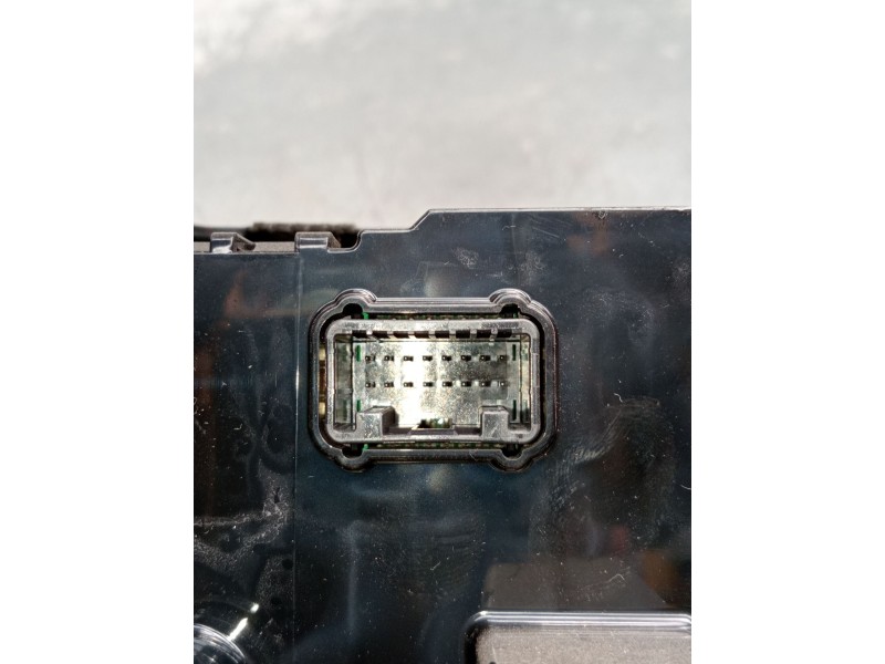 Recambio de mando calefaccion / aire acondicionado para kia stonic (yb) 1.0 t-gdi referencia OEM IAM 97250H8220 C200367560a 